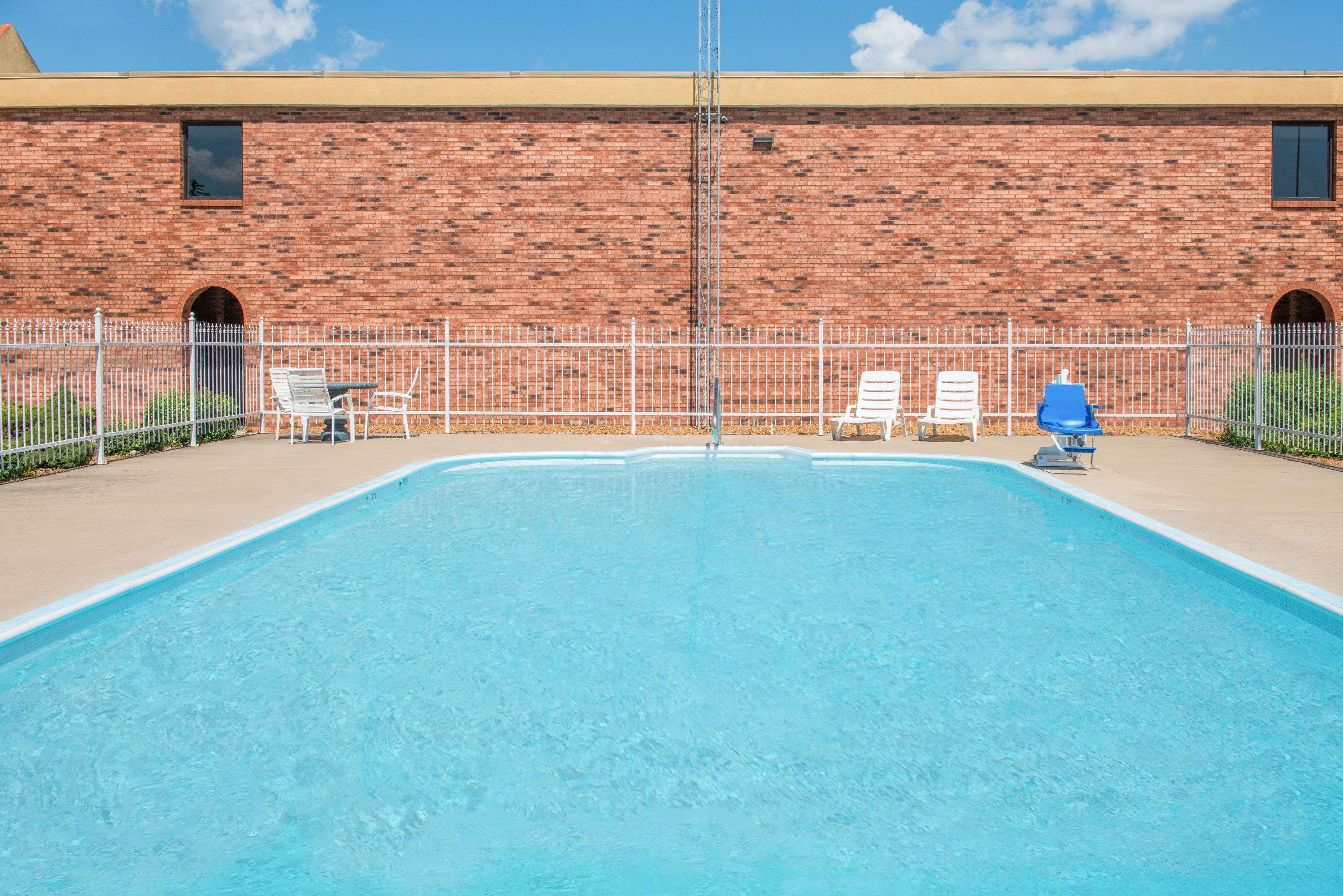 Days Inn By Wyndham Calvert City - Paducah East Exterior foto